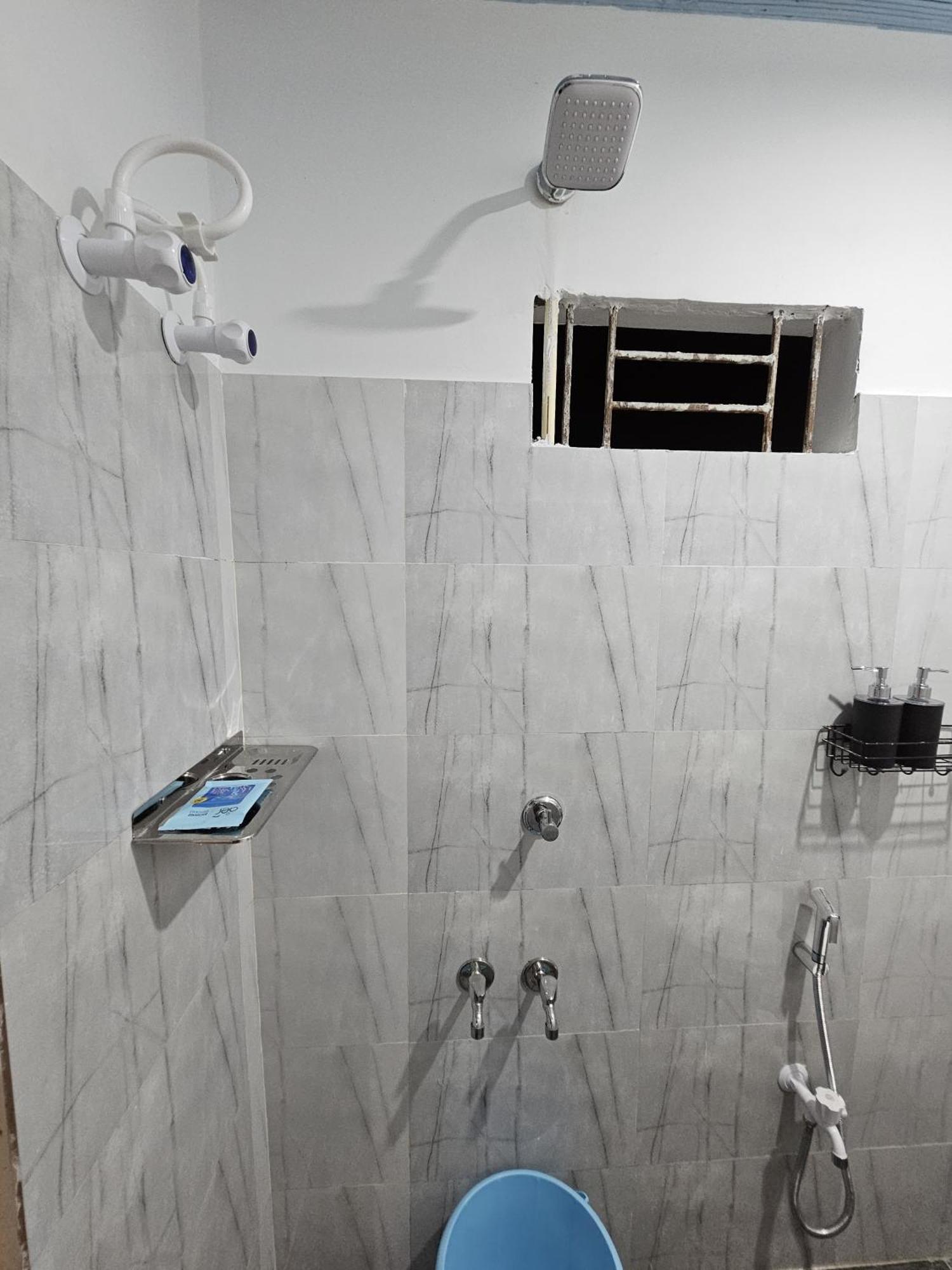 California Nest Apartman Tezpur Kültér fotó